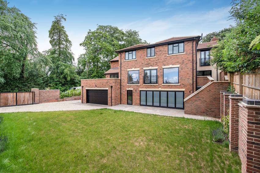 Estate Agents in Bourne End, Buckinghamshire. Properties, Homes