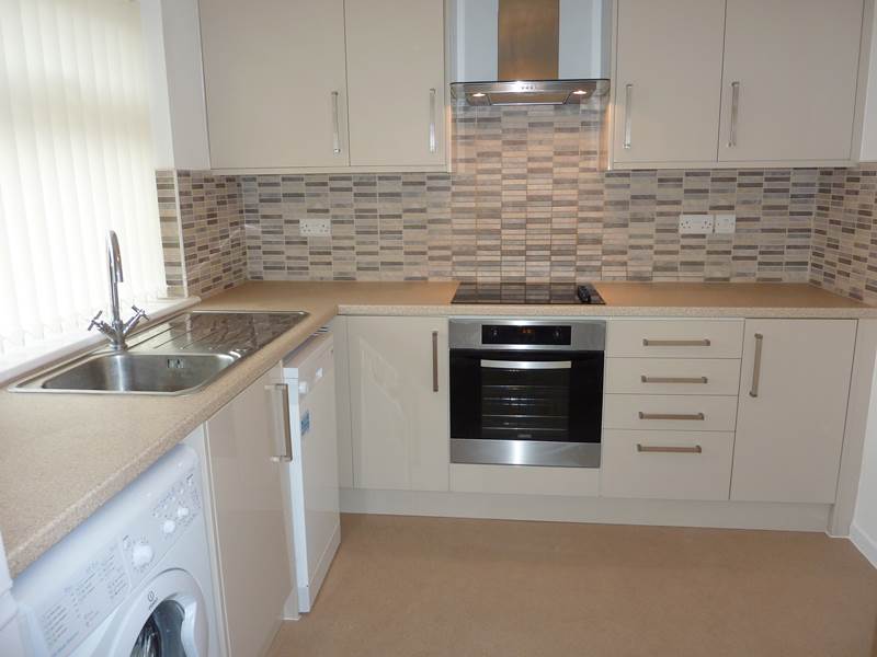 Fully Fitted Kitchen
