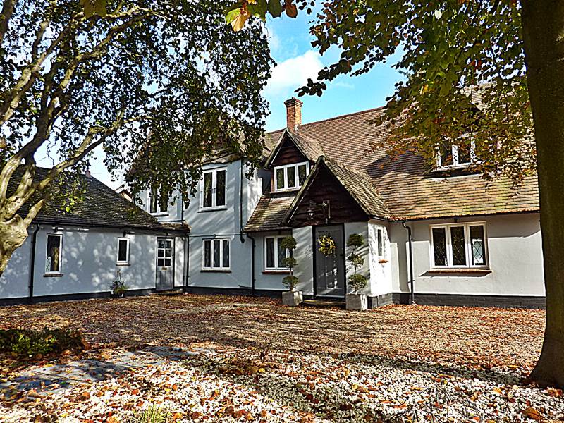 Estate Agents in Bourne End, Buckinghamshire. Properties, Homes