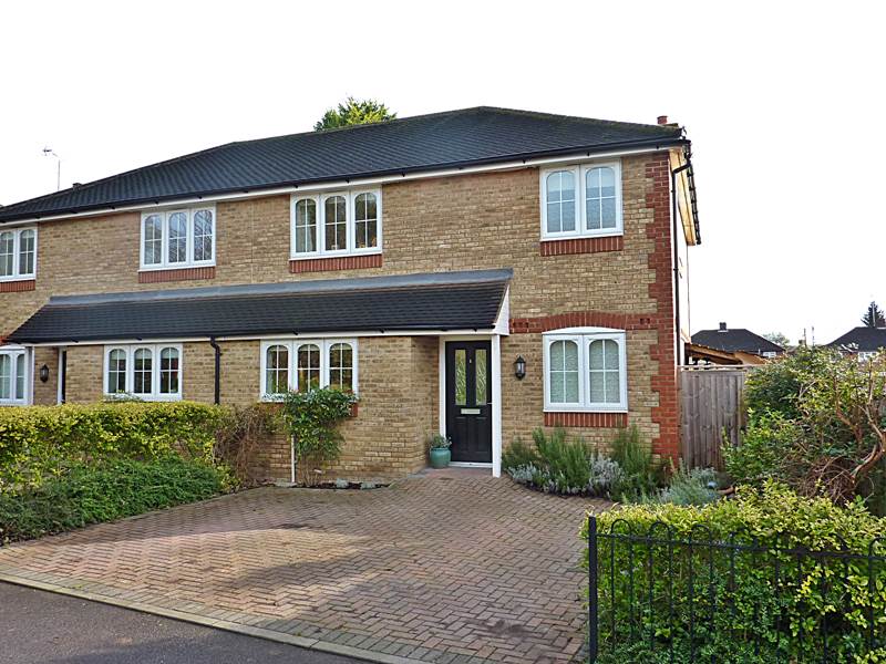 Residential Property Details, WOOBURN GREEN, Bucks Hunt & Nash Estate