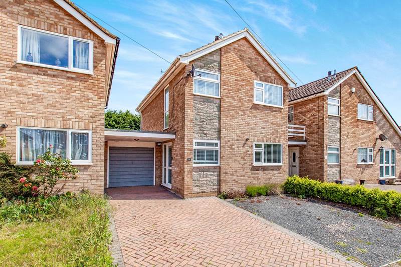 Residential Property Details, BOURNE END, Bucks Hunt & Nash Estate