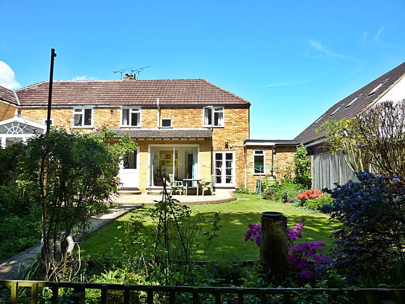 Residential Property Details, FLACKWELL HEATH, Bucks Hunt & Nash Estate