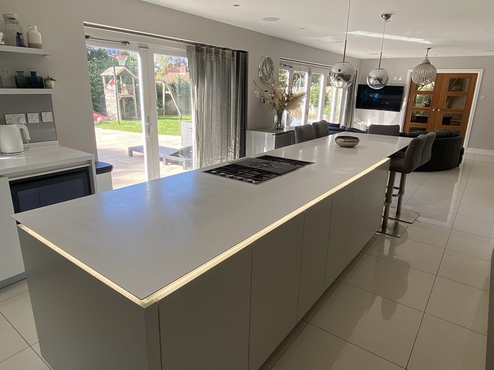 Kitchen2.jpg