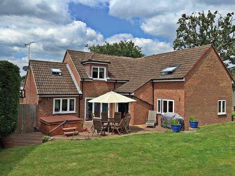 Residential Property Details, FLACKWELL HEATH, Bucks Hunt & Nash Estate