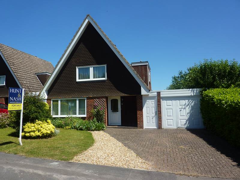 Residential Property Details, WARGRAVE, Berkshire Hunt & Nash Estate