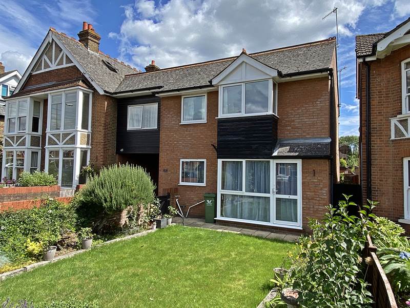 Residential Property Details, BOURNE END, Bucks Hunt & Nash Estate