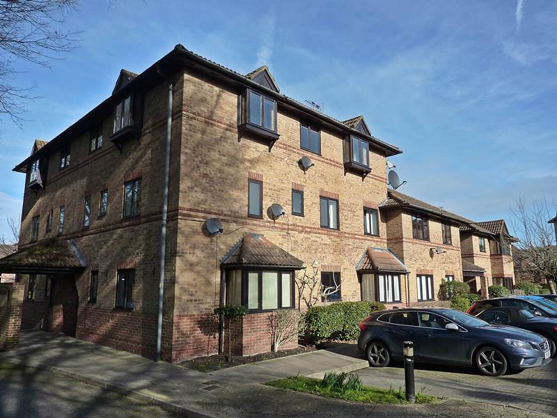 Houses For Sale In Twyford Berkshire house for sale in Wargrave Road