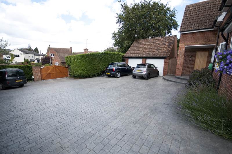 Residential Property Details, FLACKWELL HEATH, Bucks Hunt & Nash Estate