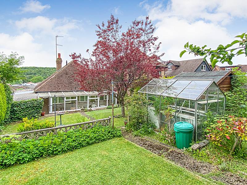 Residential Property Details, LOUDWATER, Bucks Hunt & Nash Estate