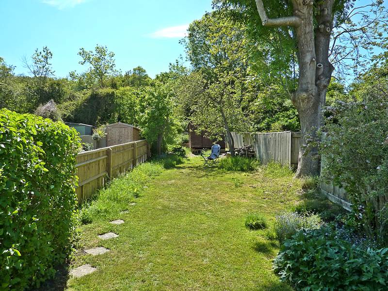 Residential Property Details, WOOBURN GREEN, Bucks Hunt & Nash Estate