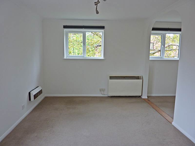 Lettings Property Details, Frank Lunnon Close, Bourne End, Hunt & Nash