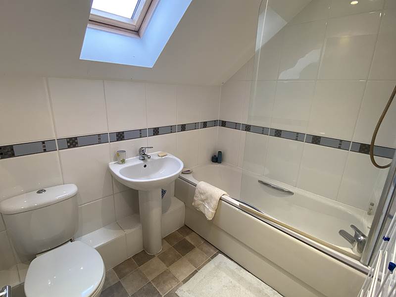 En Suite Bathroom