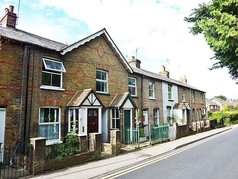 Residential Property Details, WARGRAVE, Berks Hunt & Nash Estate Agents