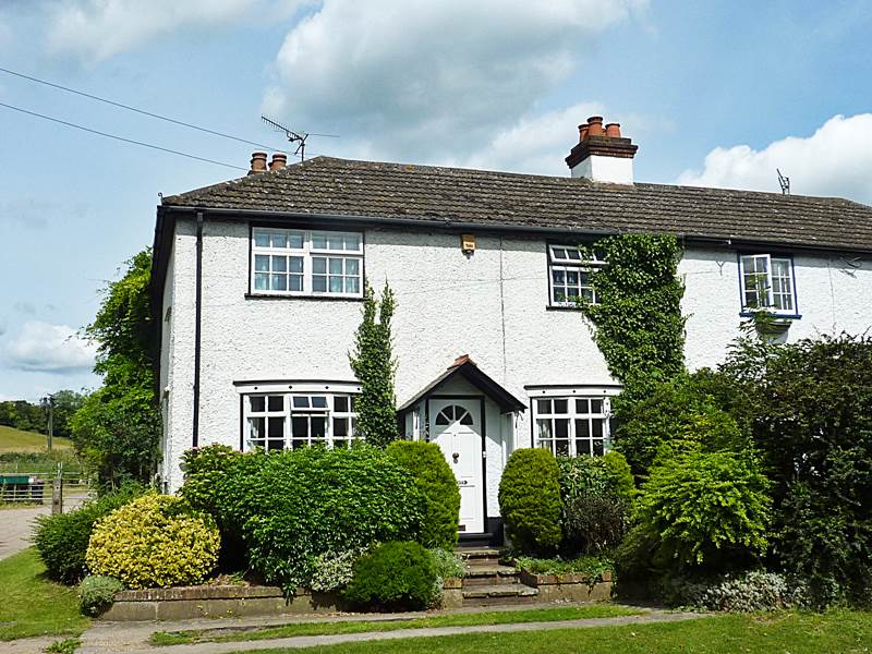 Residential Property Details, WOOBURN GREEN, Bucks Hunt & Nash Estate