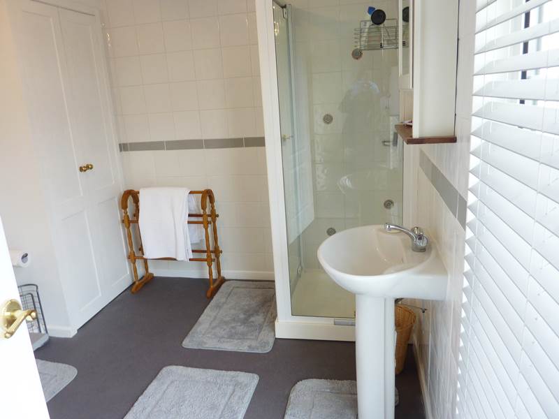 En-Suite Shower