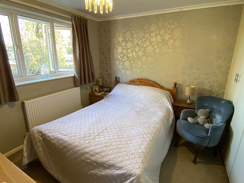 Residential Property Details, WOOBURN GREEN, Bucks Hunt & Nash Estate