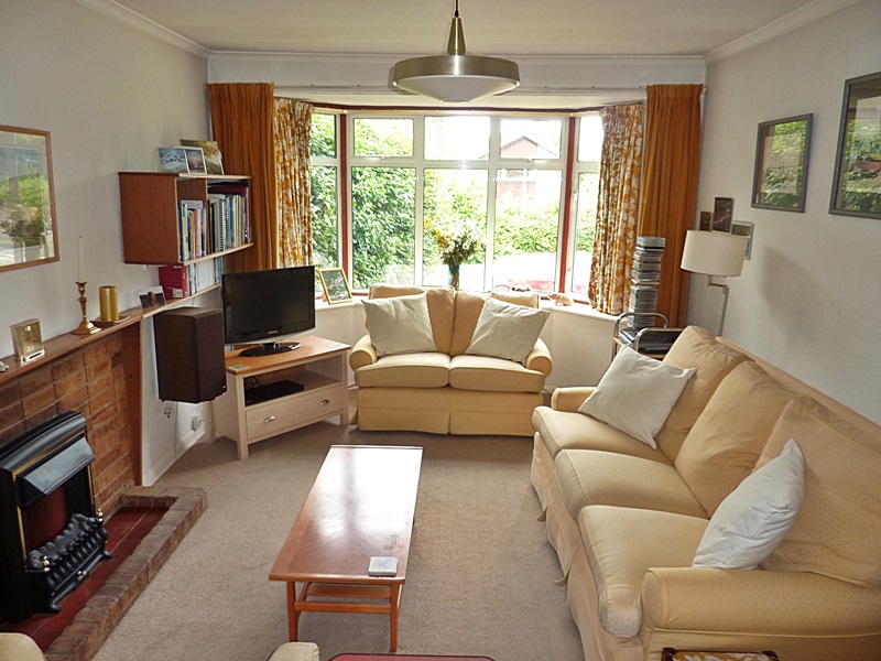 Residential Property Details, FLACKWELL HEATH, Bucks Hunt & Nash Estate