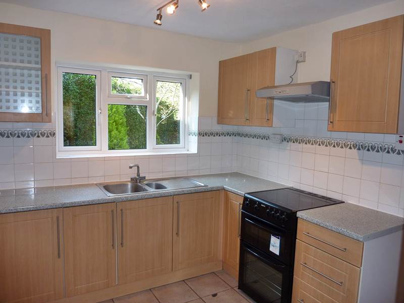 Modern Fitted Kitchen