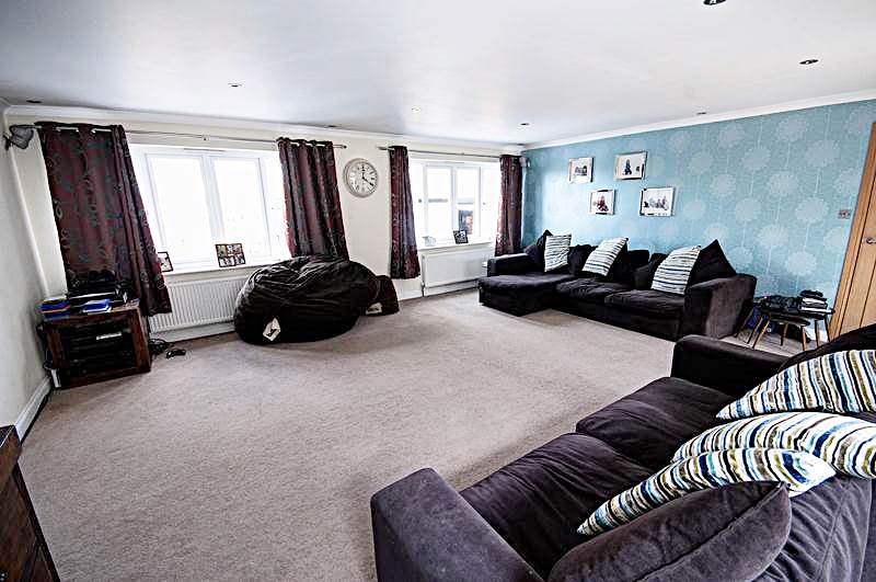 Residential Property Details, FLACKWELL HEATH, Bucks Hunt & Nash Estate