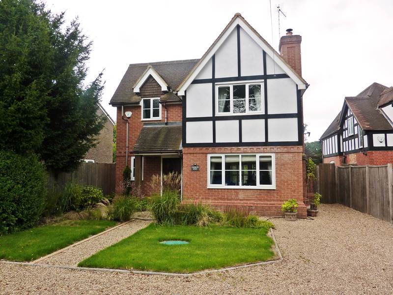 Residential Property Details, SHURLOCK ROW, Berks Hunt & Nash Estate