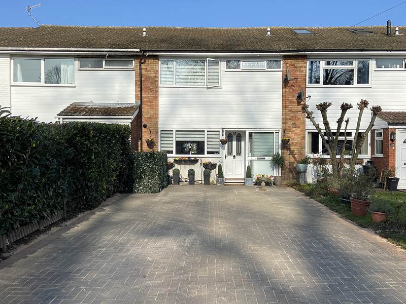 Residential Property Details, WOOBURN GREEN, Bucks Hunt & Nash Estate