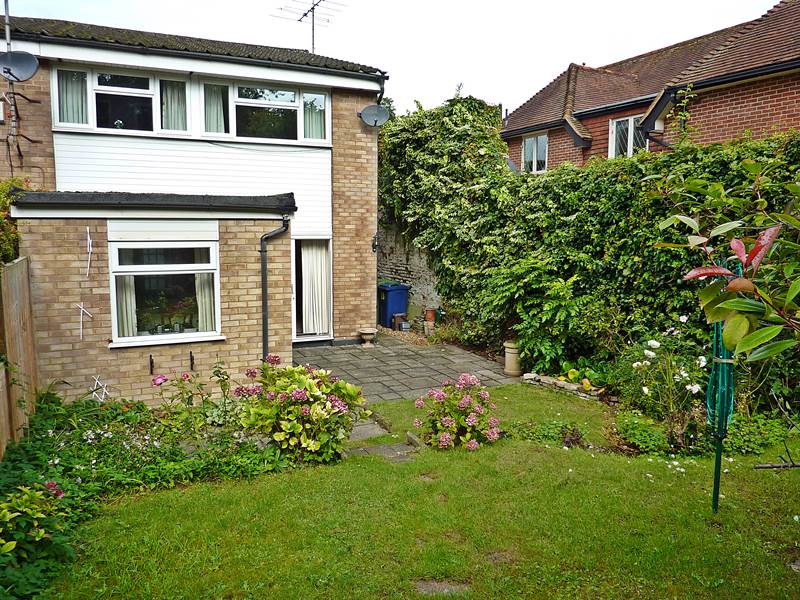 Residential Property Details, WOOBURN GREEN, Bucks Hunt & Nash Estate