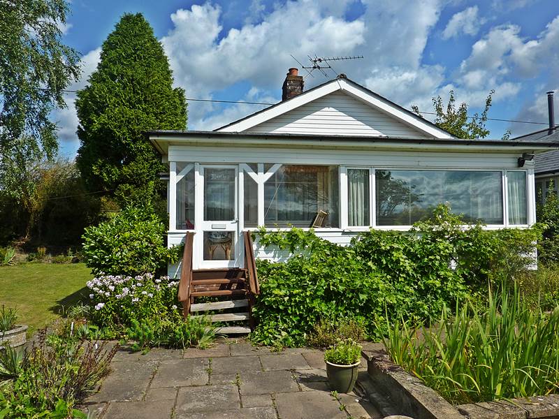 Front view of property