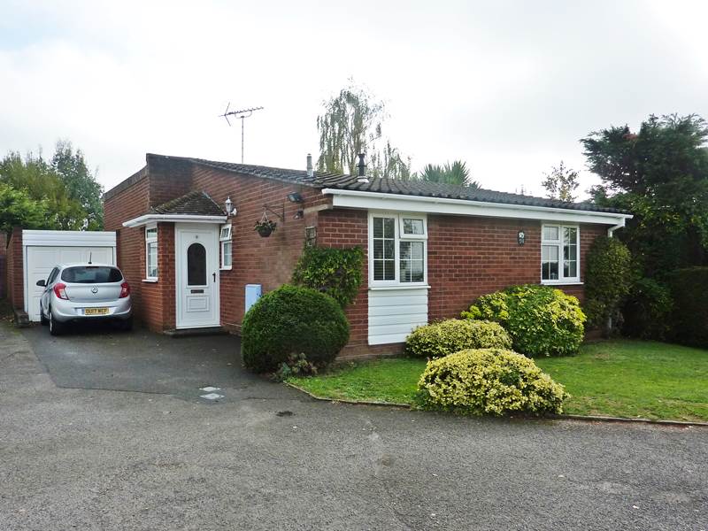 Residential Property Details, TWYFORD, Berkshire Hunt & Nash Estate