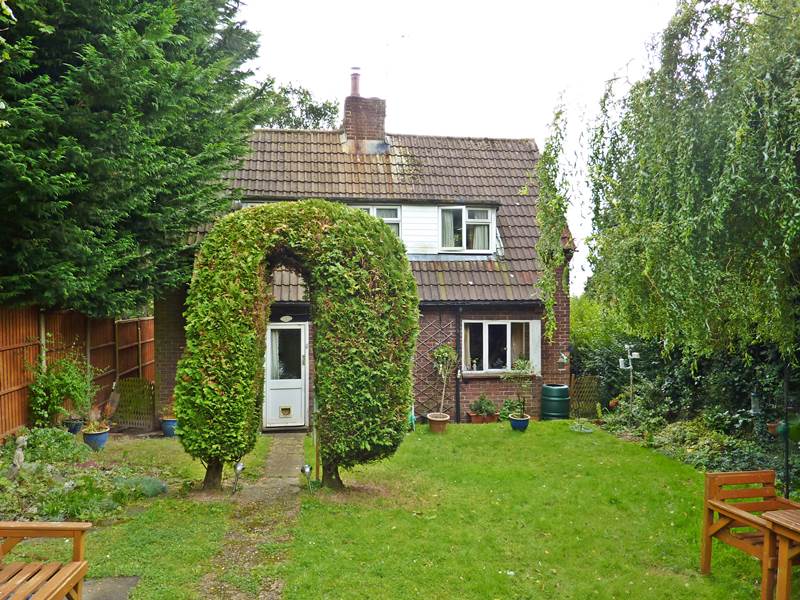 Residential Property Details, KNOWL HILL, Hunt & Nash Estate Agents