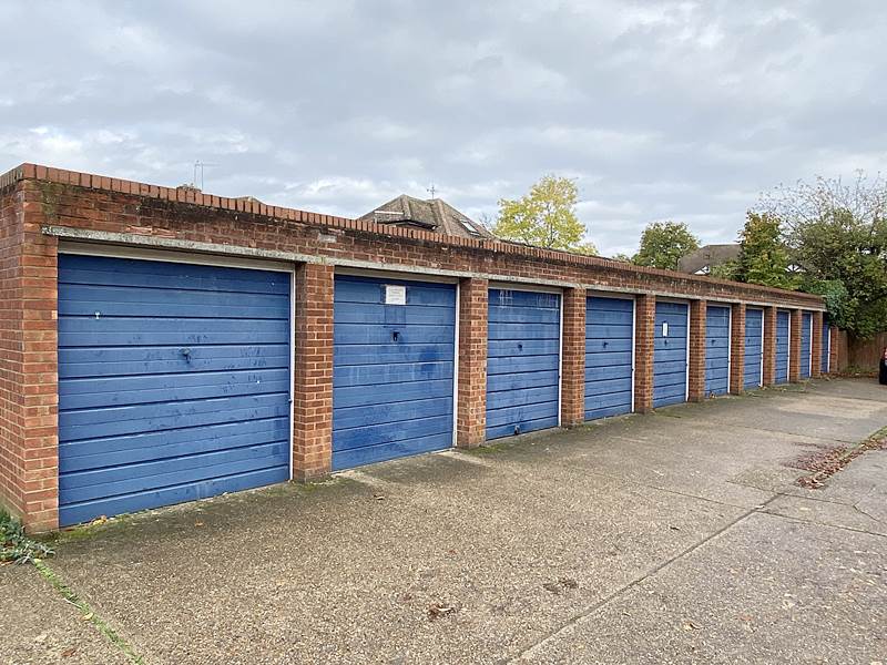 Residential Property Details, BOURNE END, Bucks Hunt & Nash Estate