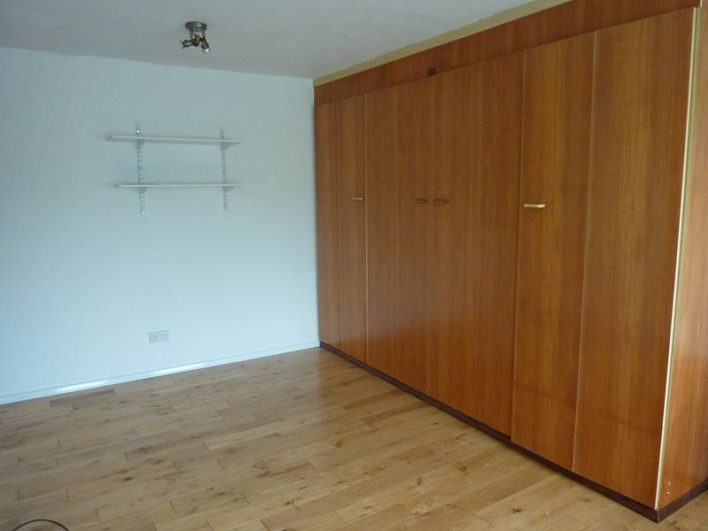 Studio Room